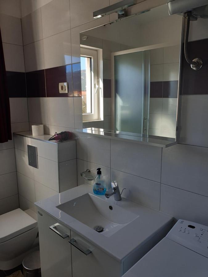 Apartmani Danja Kaštela Esterno foto