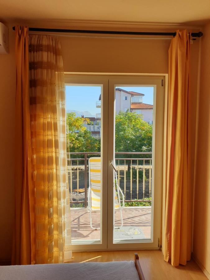 Apartmani Danja Kaštela Esterno foto